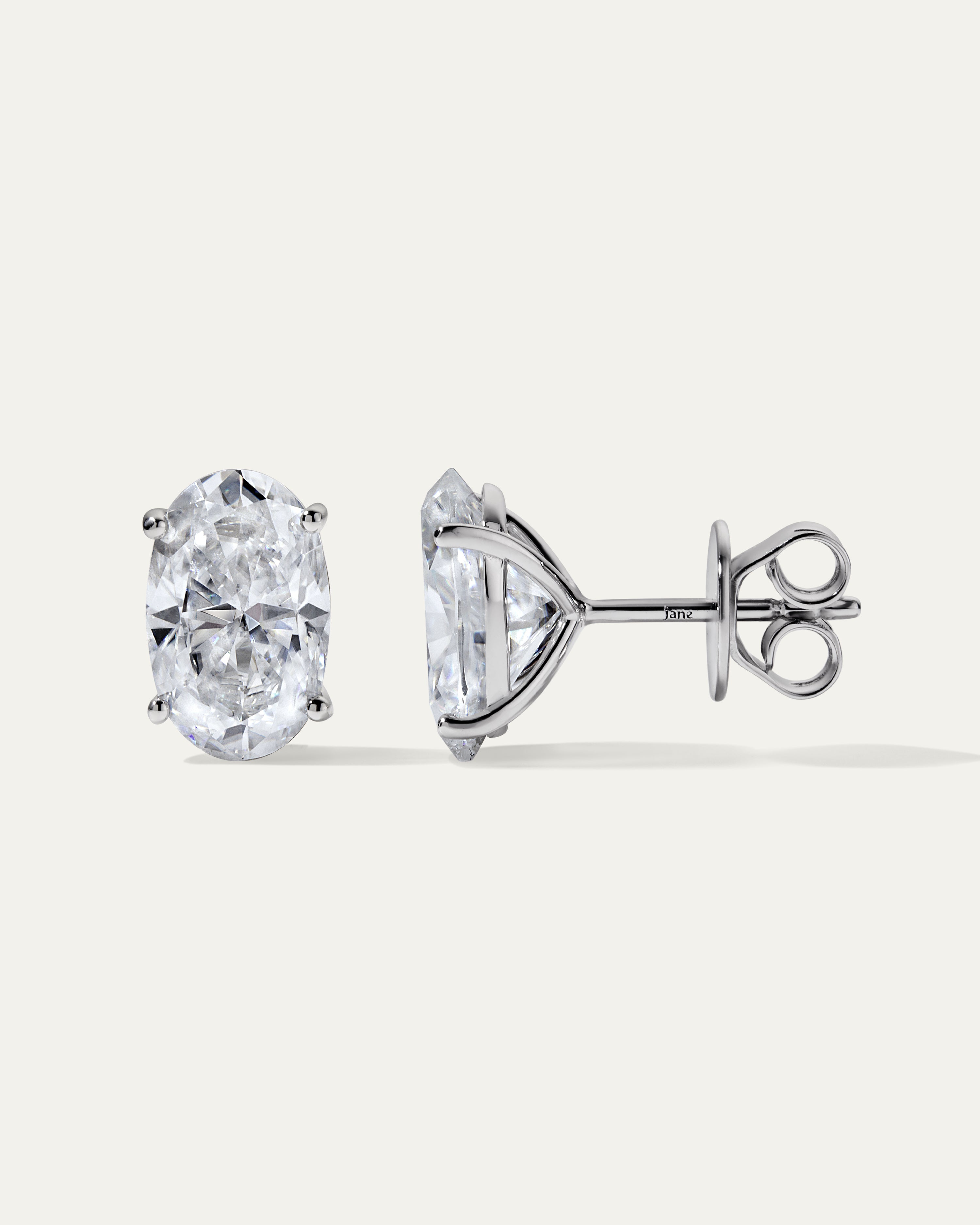 Jane Everyday™ Oval Comfort Studs™