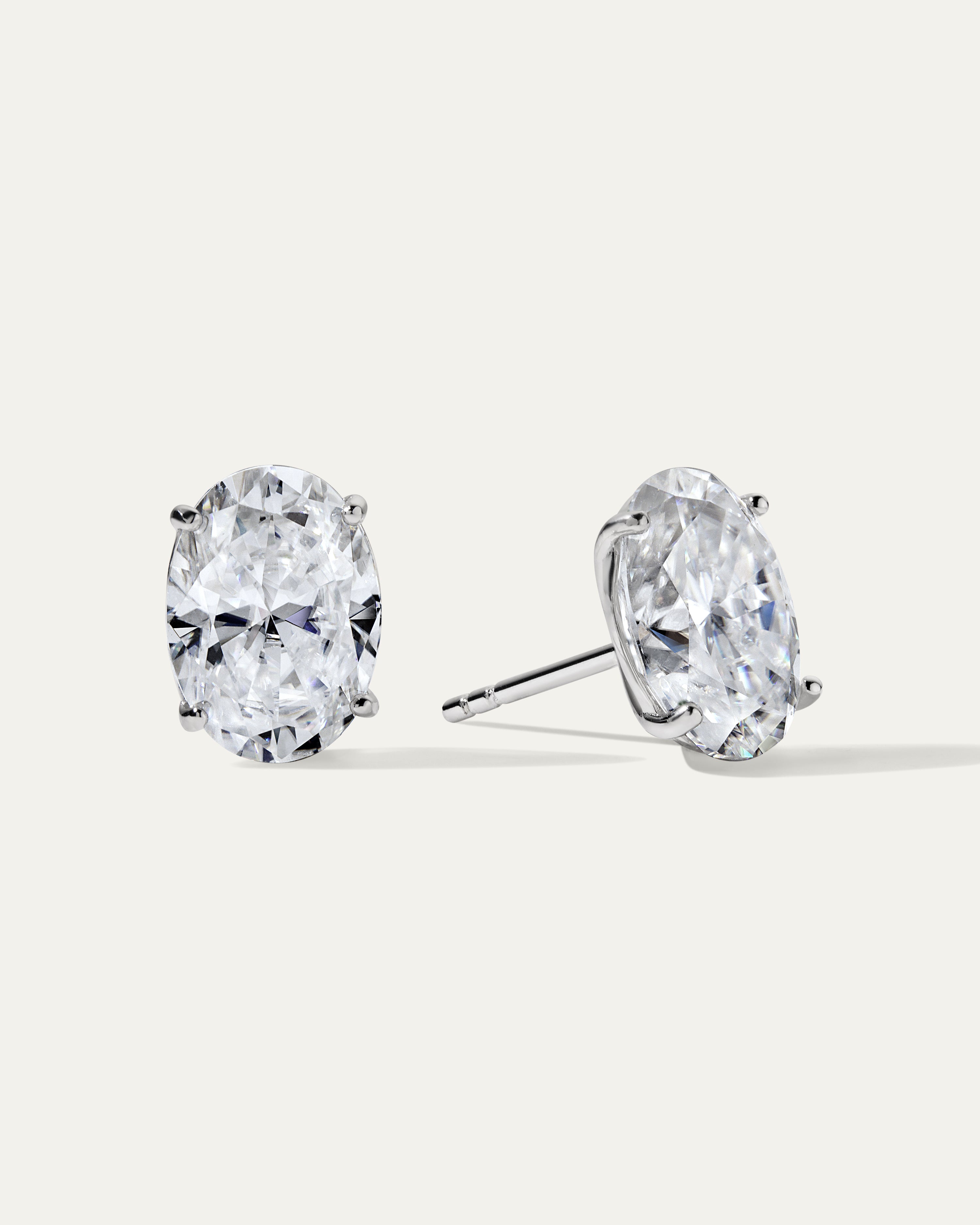 Jane Everyday™ Oval Comfort Studs™
