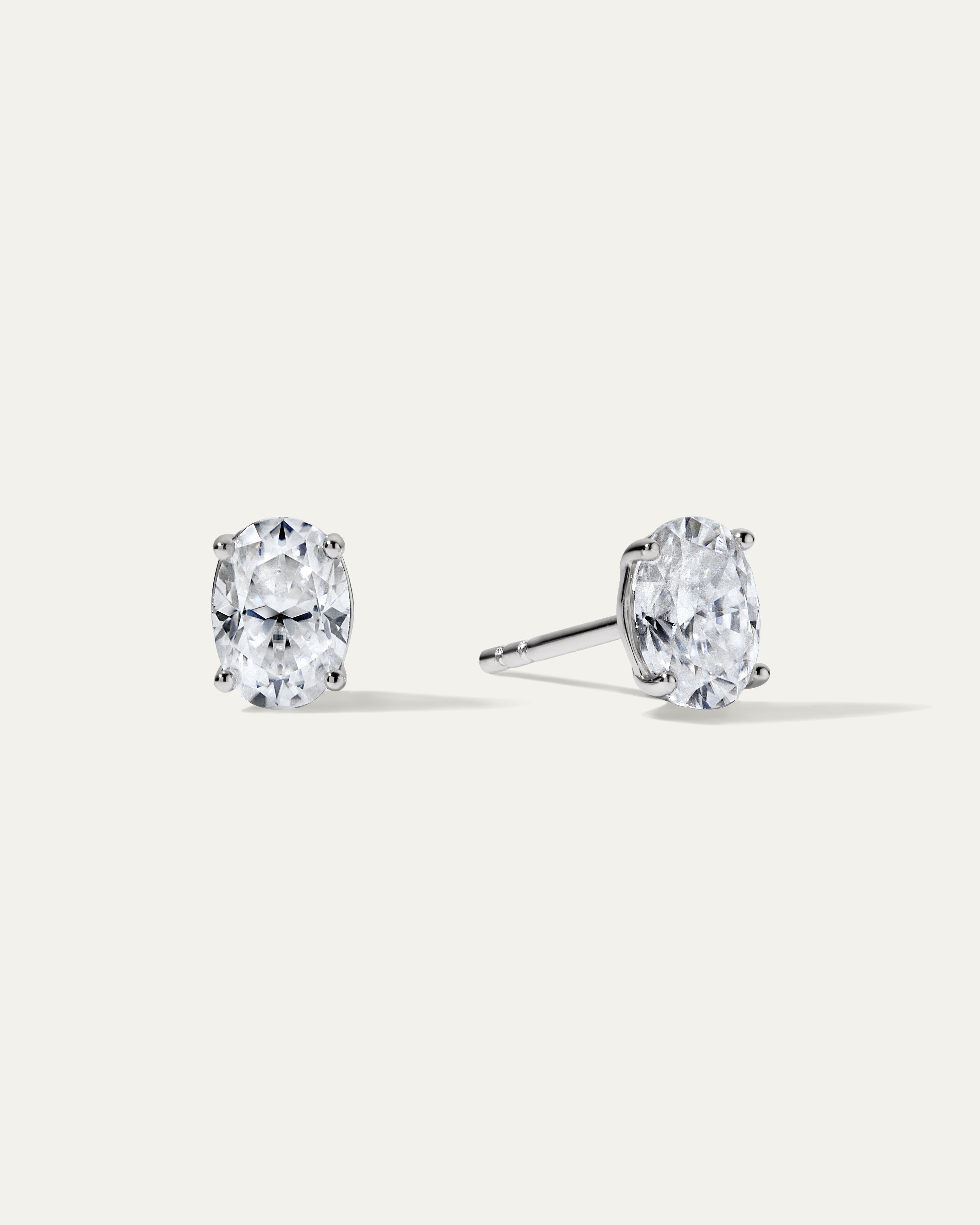 Jane Everyday™ Oval Comfort Studs™