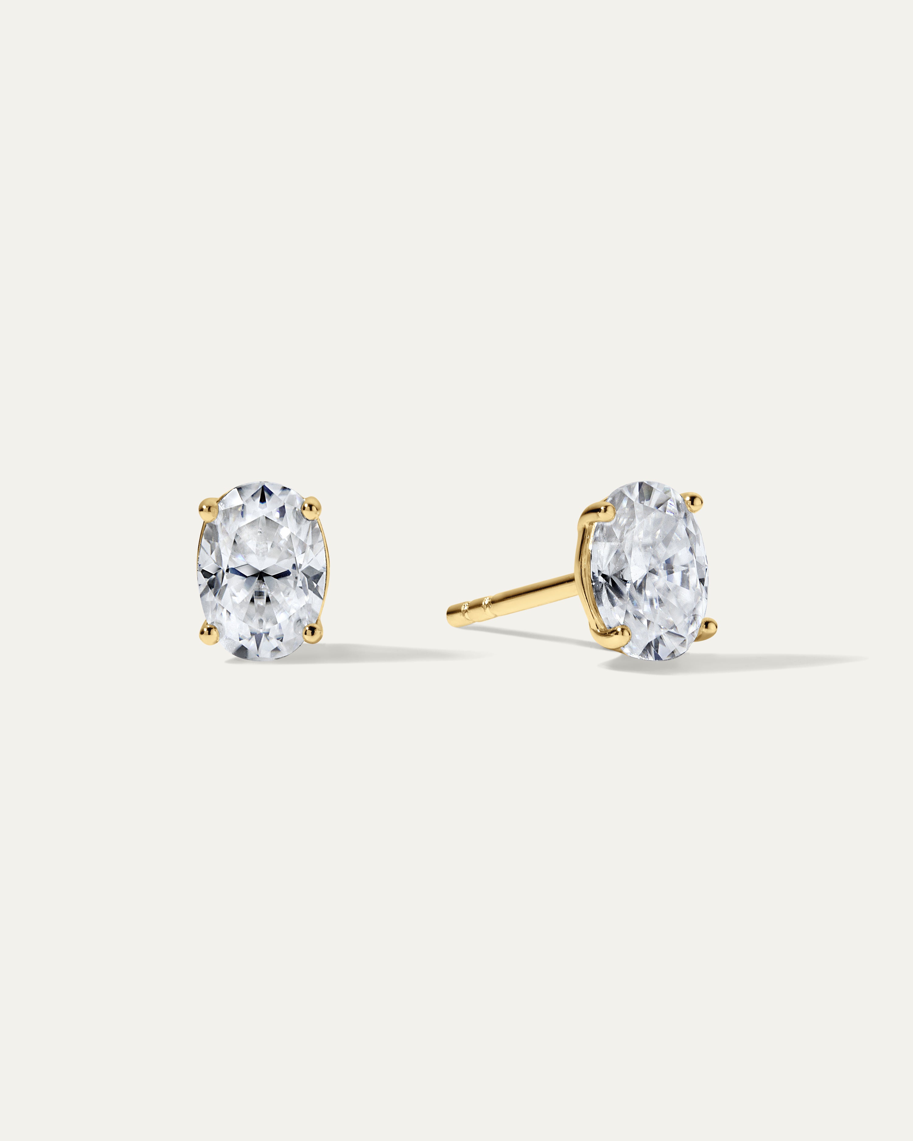 Jane Everyday™ Oval Comfort Studs™