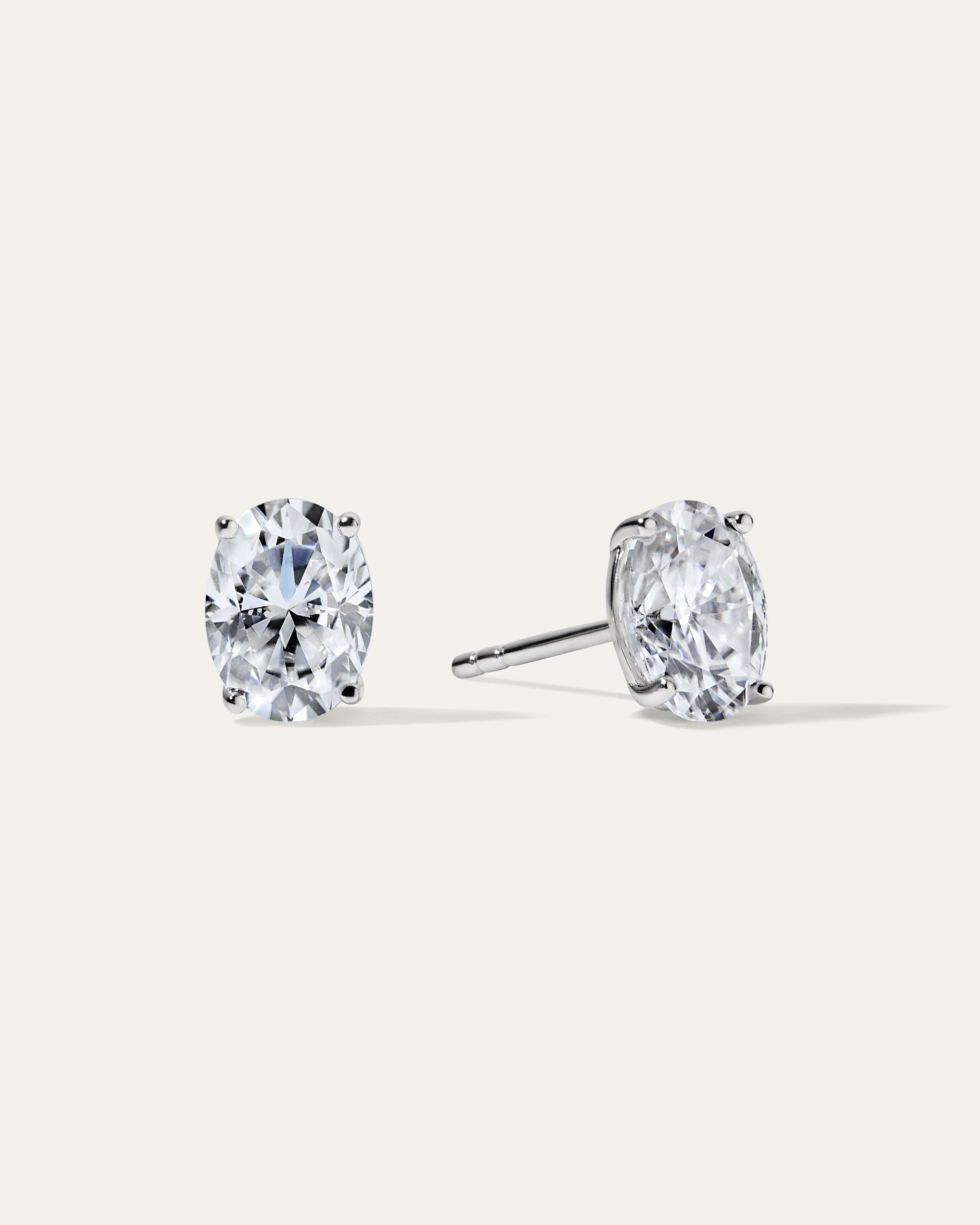 Jane Everyday™ Oval Comfort Studs™