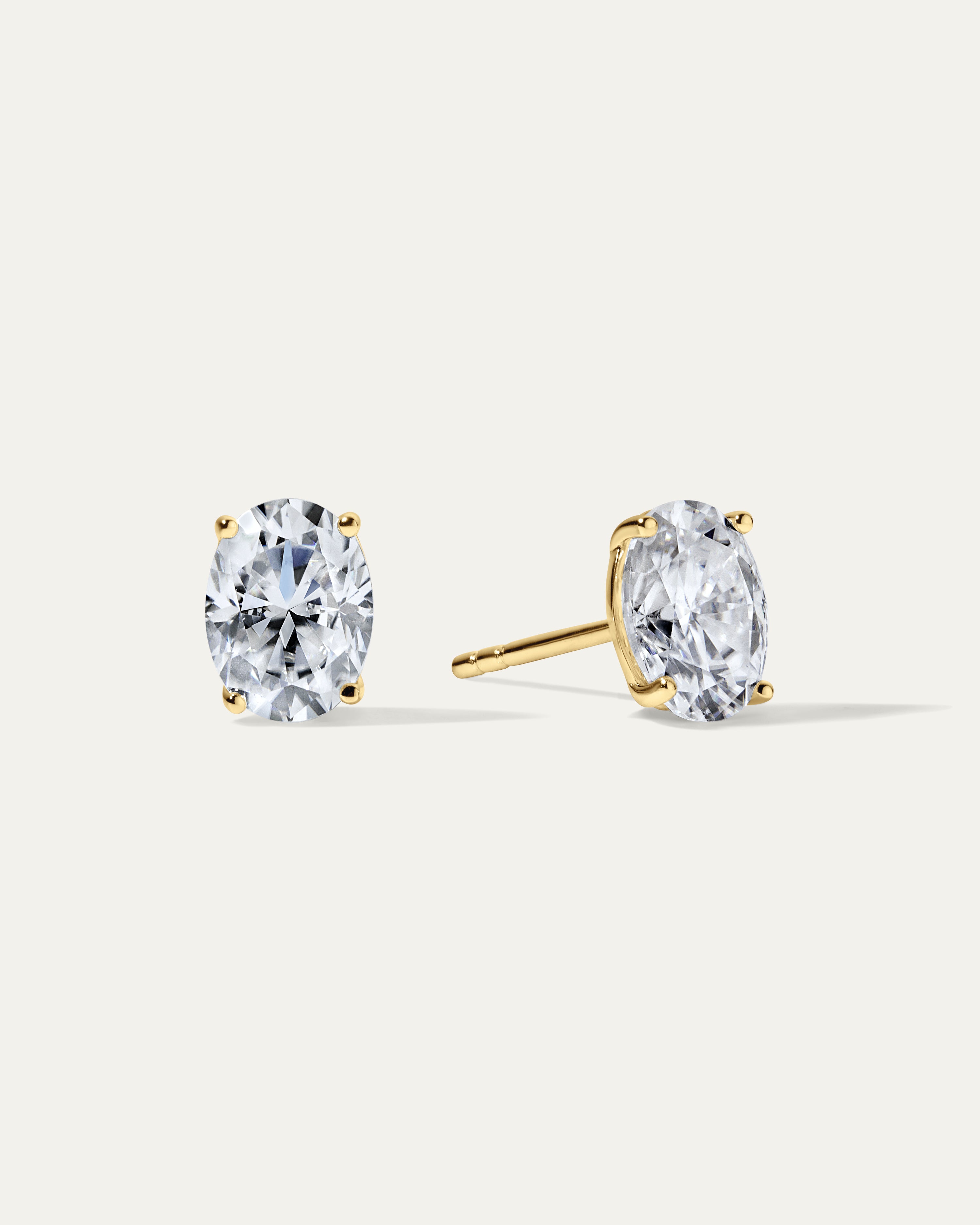 Jane Everyday™ Oval Comfort Studs™