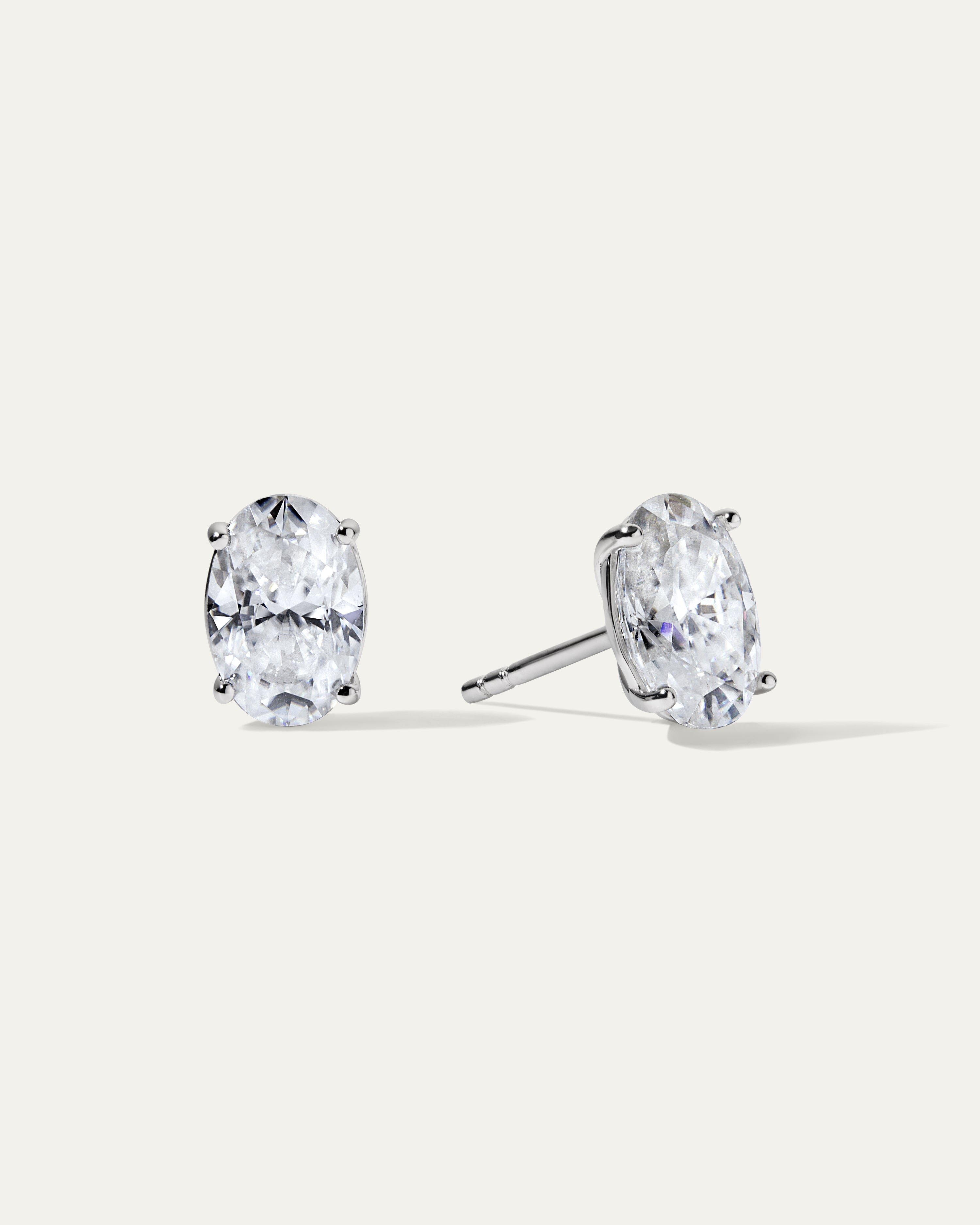 Jane Everyday™ Oval Comfort Studs™