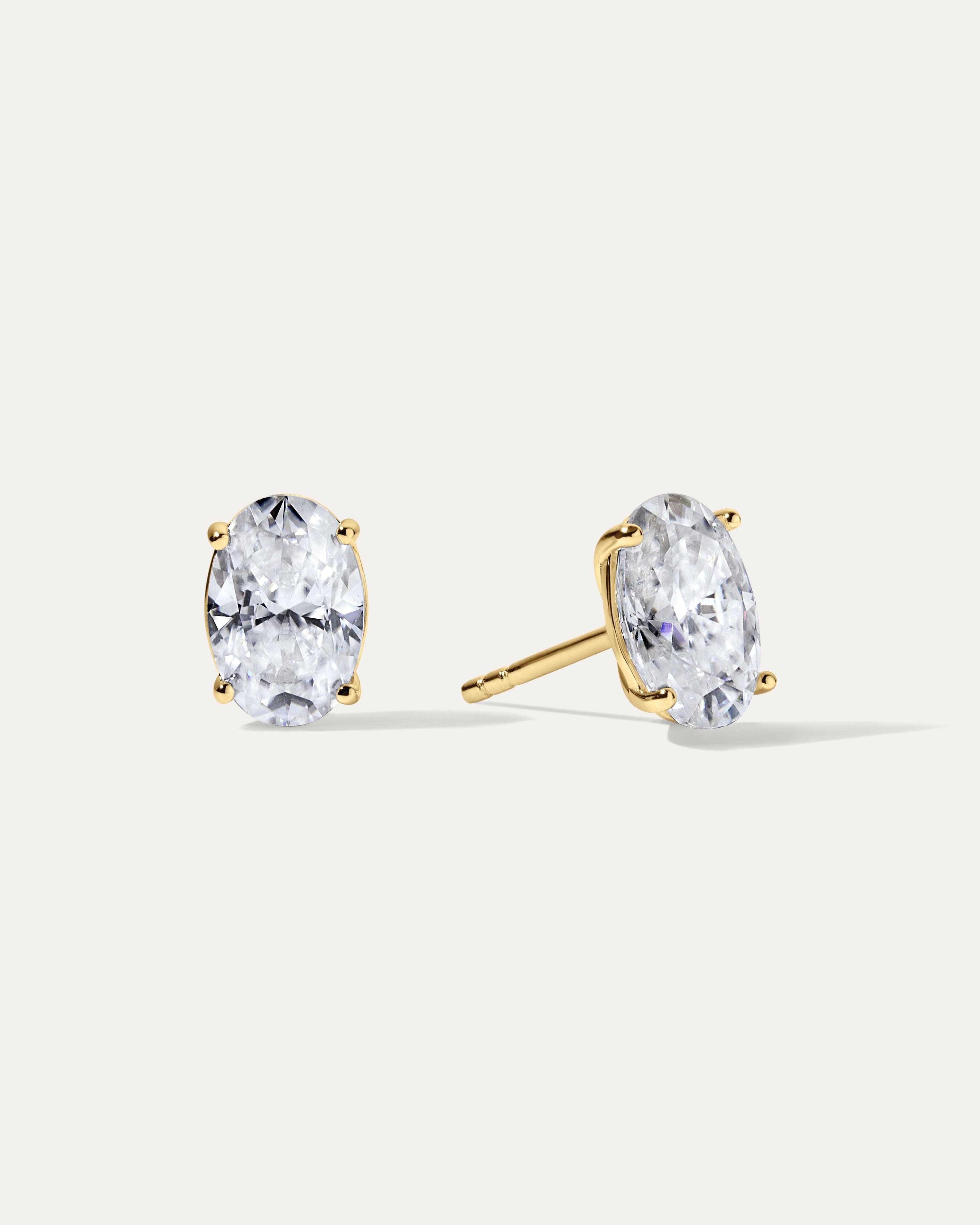 Jane Everyday™ Oval Comfort Studs™