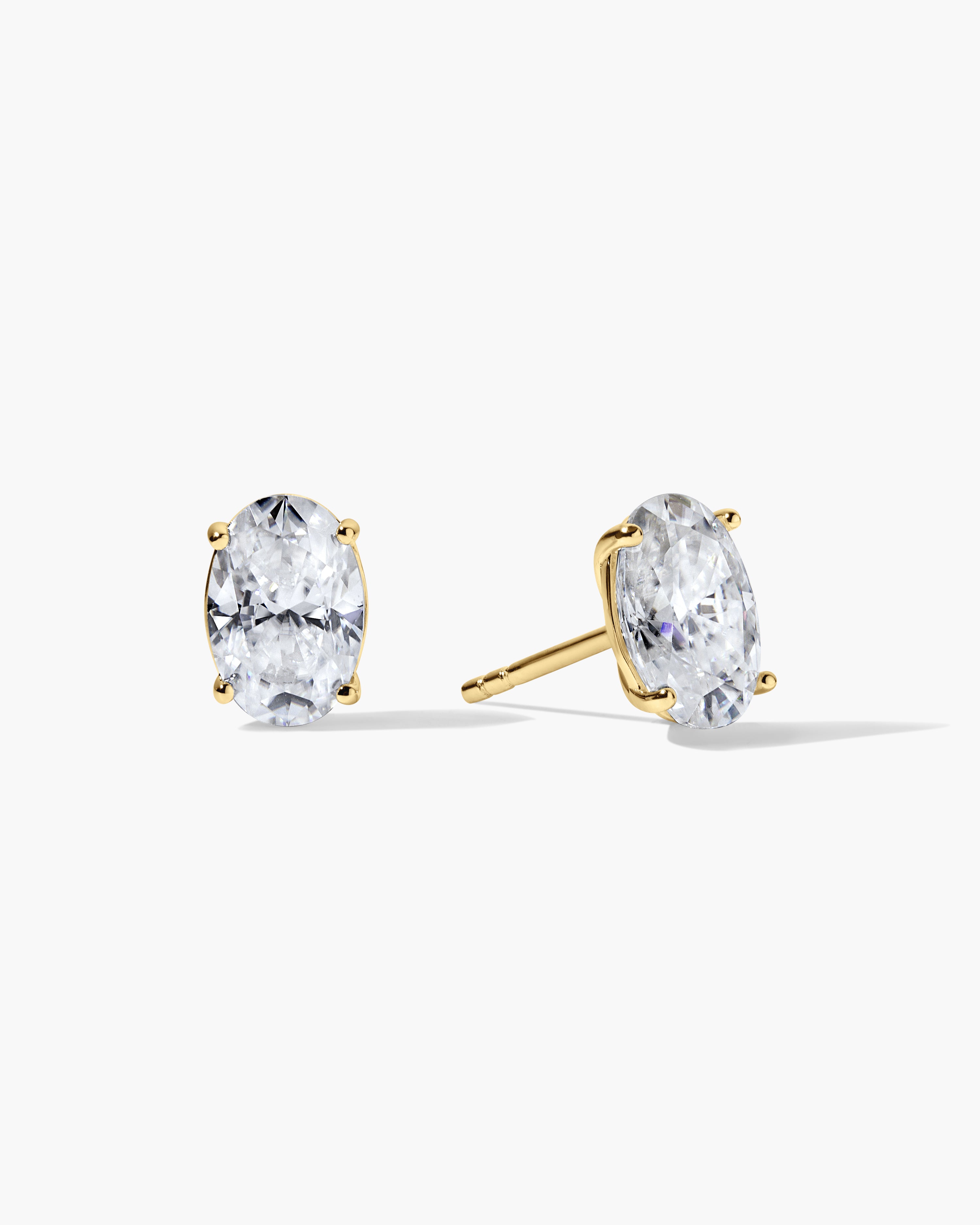 Jane Everyday™ Oval Comfort Studs™