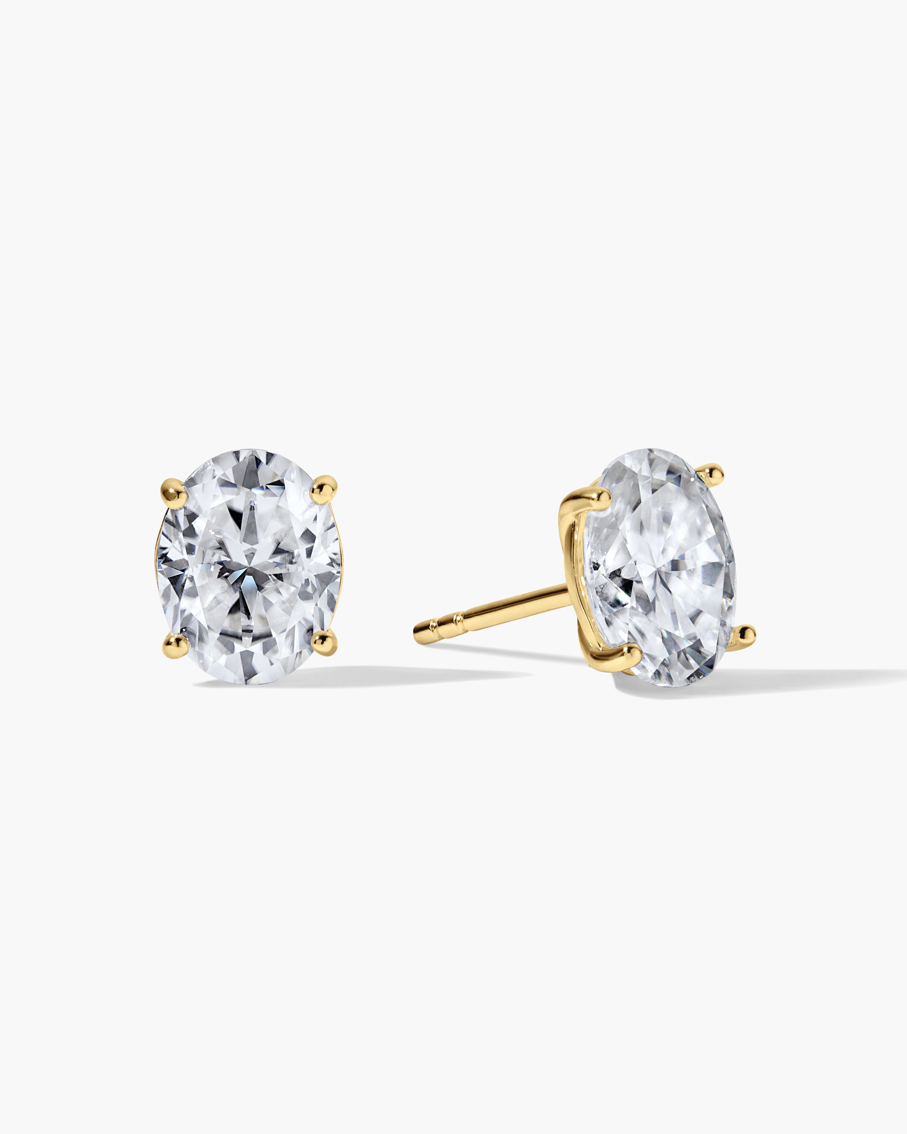 Jane Everyday™ Oval Comfort Studs™