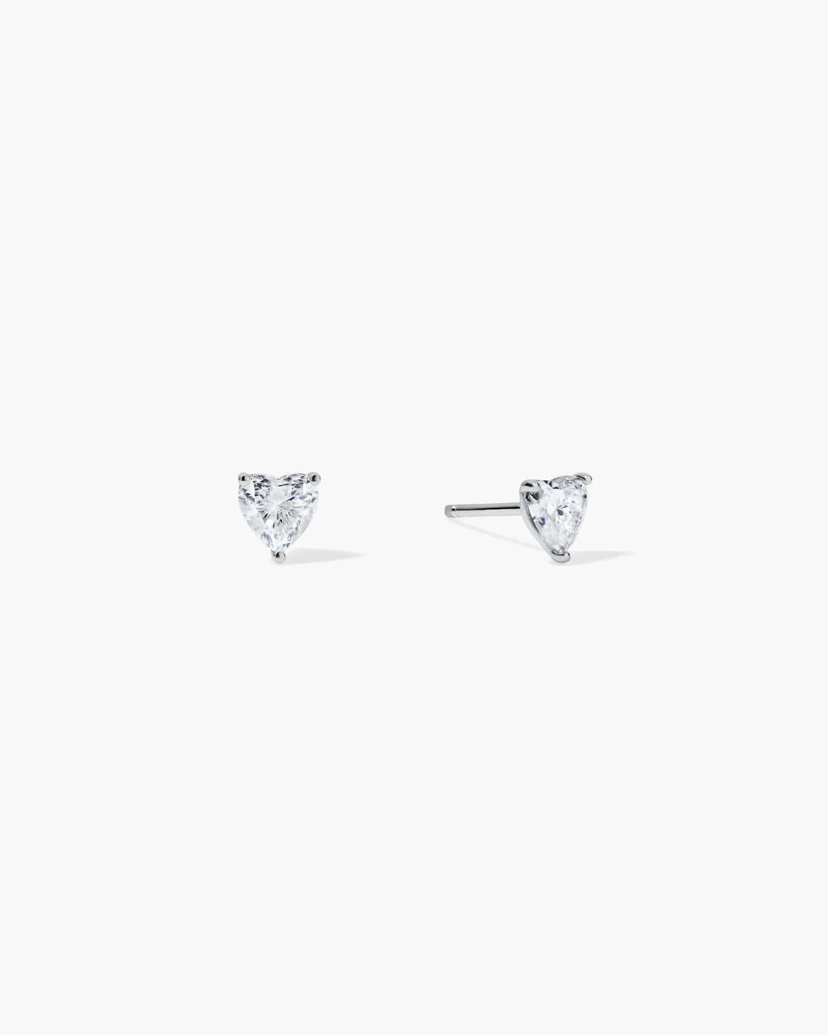Jane Everyday™ Heart Comfort Studs™